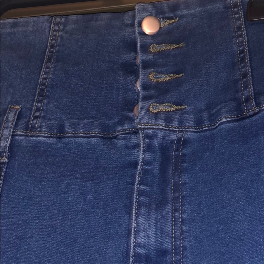 jeans - Picture 2 of 4